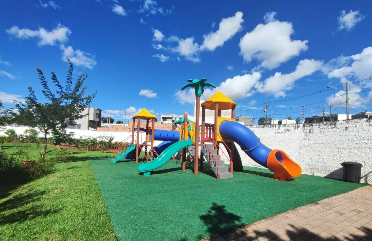 Terreno para à venda no Bairro UNIVERSITARIO em CASCAVEL: 
