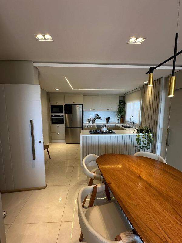 Apartamento para para aluguel no Bairro REGIAO DO LAGO em CASCAVEL: