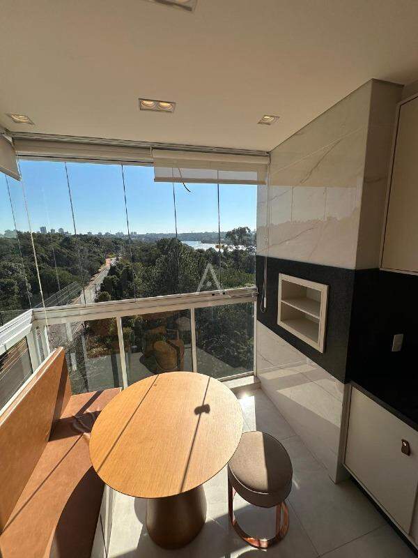 Apartamento para para aluguel no Bairro REGIAO DO LAGO em CASCAVEL: