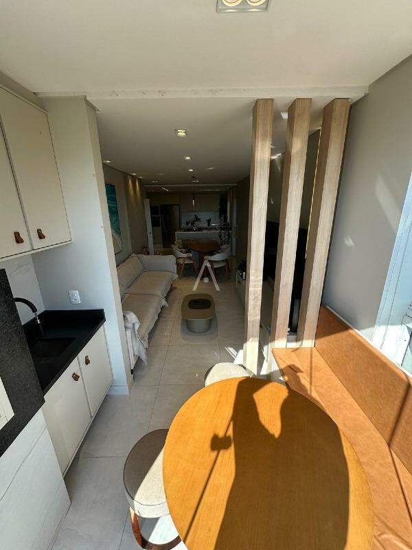 Apartamento para para aluguel no Bairro REGIAO DO LAGO em CASCAVEL: