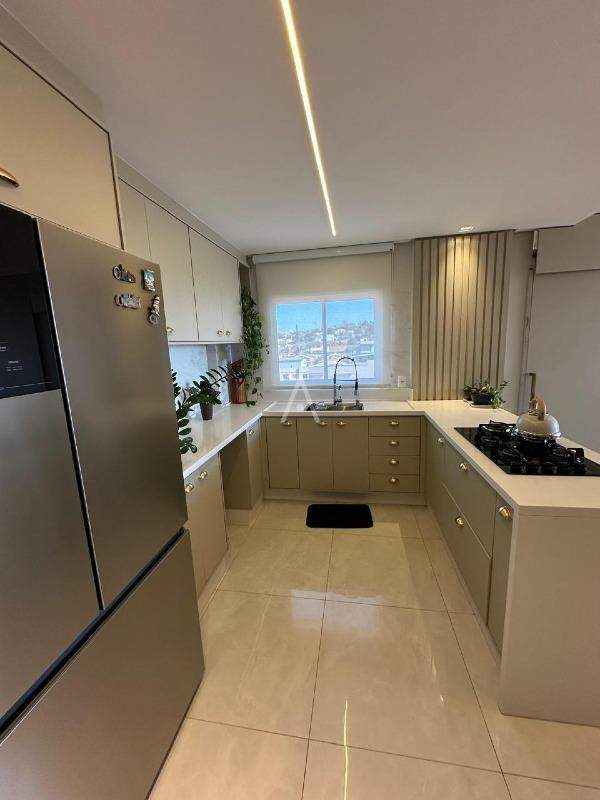 Apartamento para para aluguel no Bairro REGIAO DO LAGO em CASCAVEL: