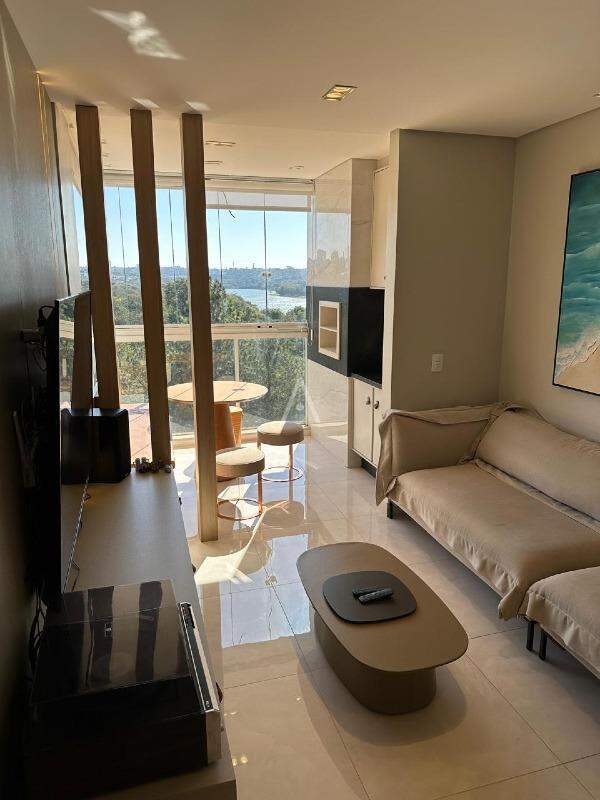 Apartamento para para aluguel no Bairro REGIAO DO LAGO em CASCAVEL: