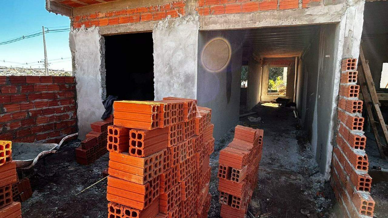 Casa Residencial para à venda no Bairro MORUMBI em CASCAVEL: 