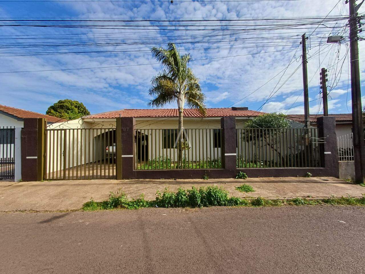 Casa Residencial para para aluguel no Bairro PARQUE VERDE em CASCAVEL: 
