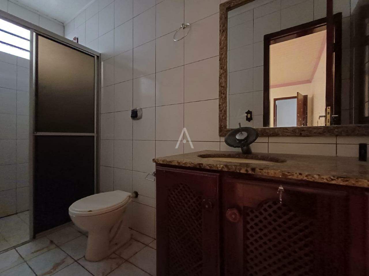 Casa Residencial para para aluguel no Bairro PARQUE VERDE em CASCAVEL: