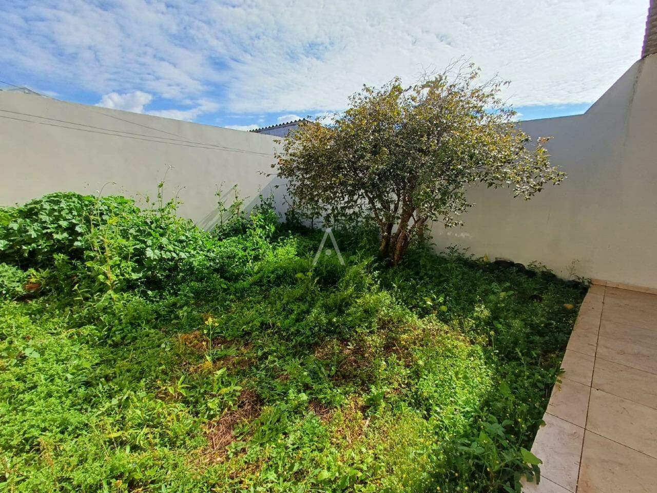 Casa Residencial para para aluguel no Bairro PARQUE VERDE em CASCAVEL: