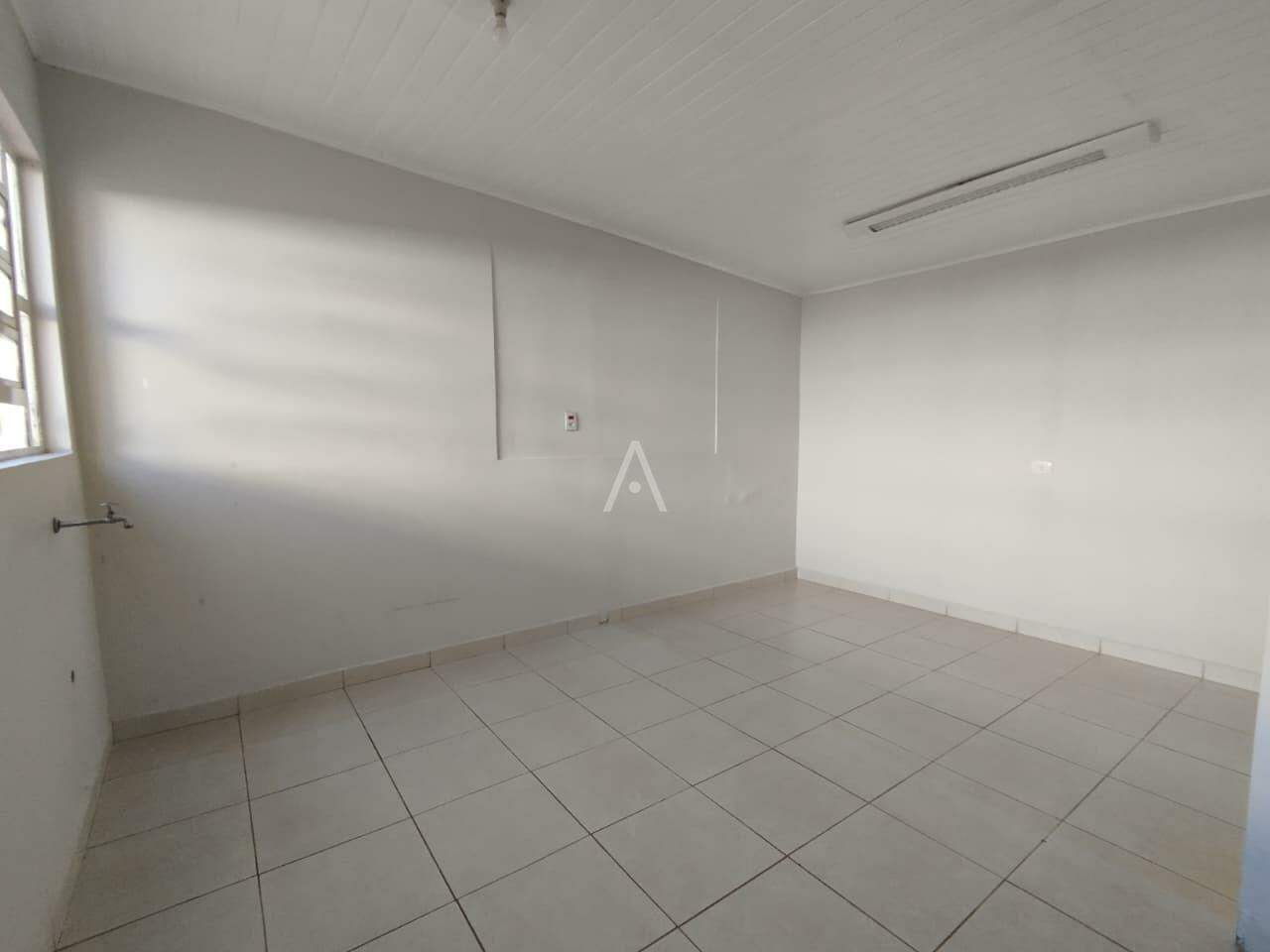 Casa Comercial para para aluguel no Bairro CENTRO em CASCAVEL: COZINHA