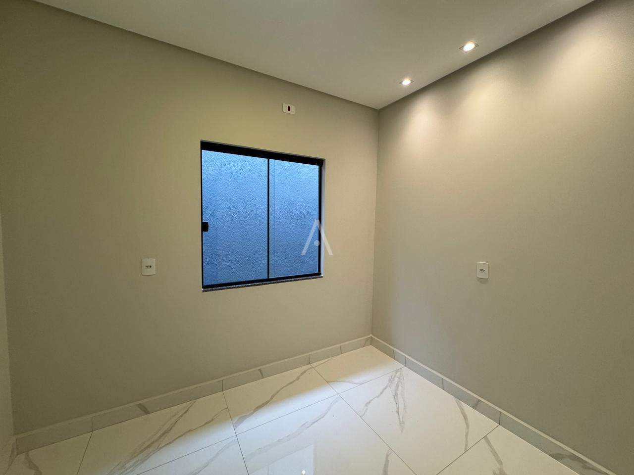 Casa Residencial para à venda no Bairro FLORAIS DO PARANA em CASCAVEL: 