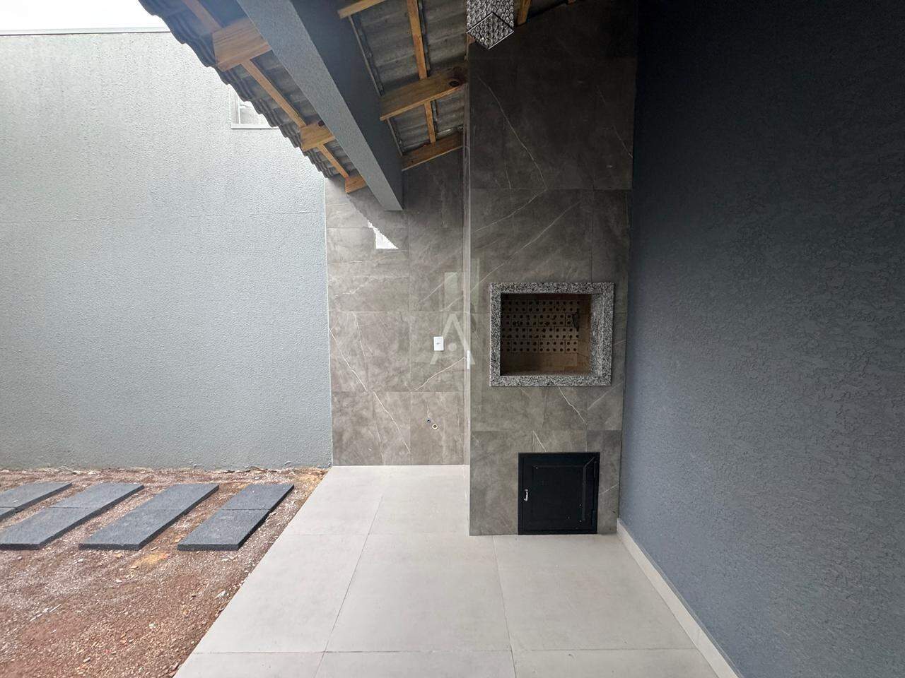 Casa Residencial para à venda no Bairro FLORAIS DO PARANA em CASCAVEL: 