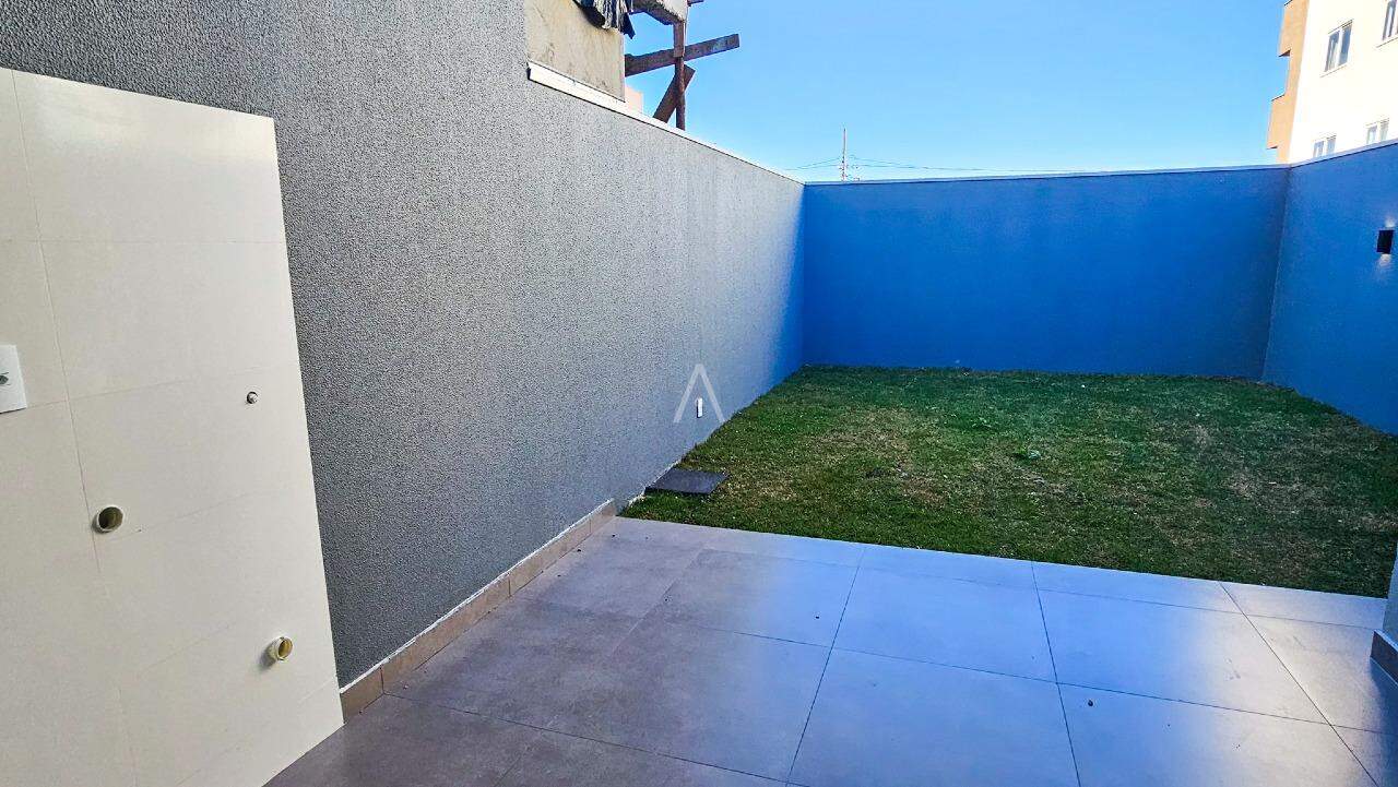 Casa Residencial para à venda no Bairro ESMERALDA em CASCAVEL: 