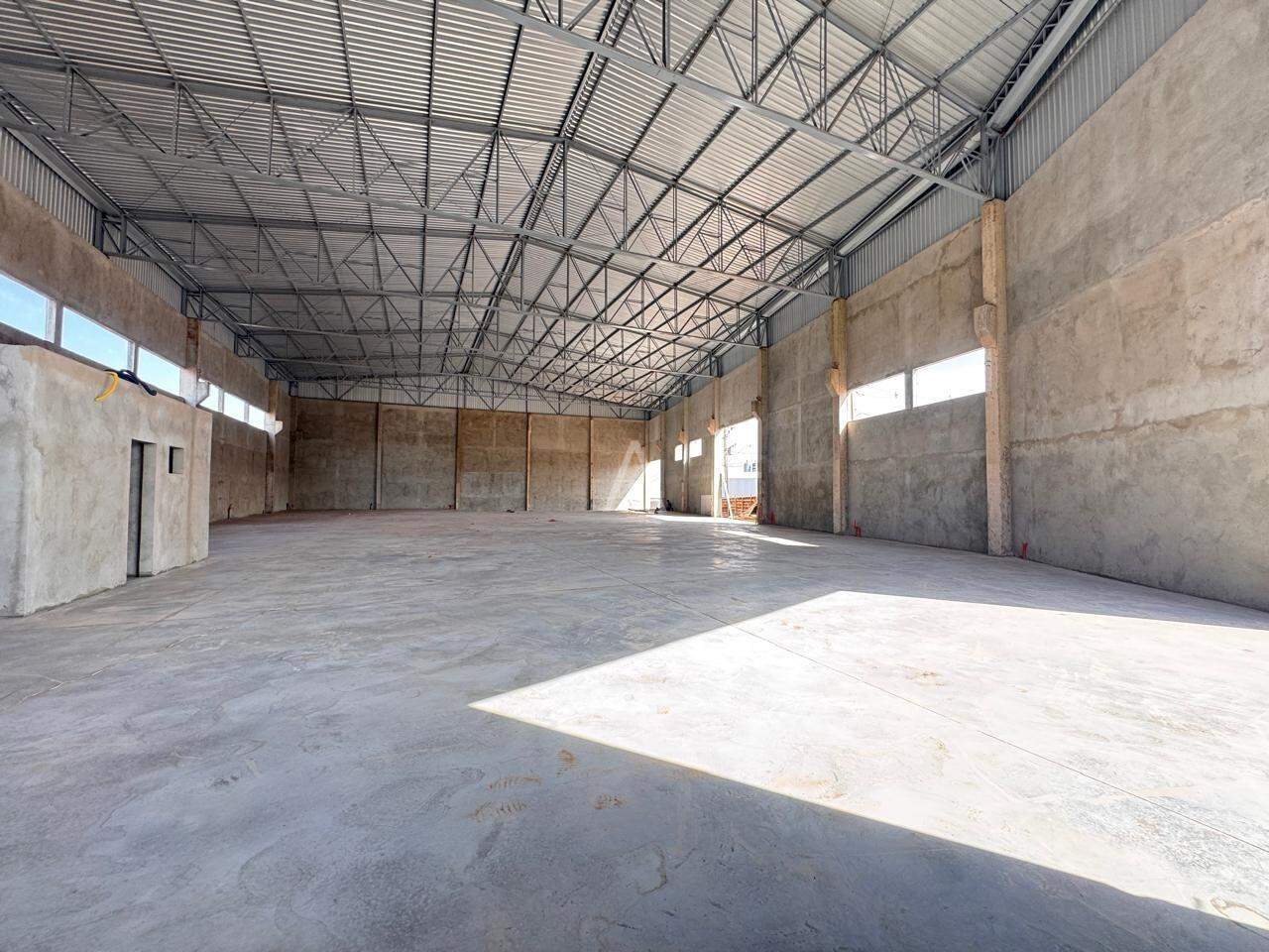 Barracão Comercial para para aluguel no Bairro Vista Linda em CASCAVEL: 