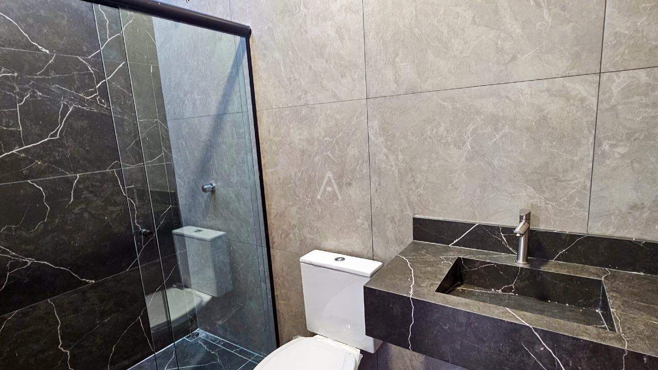 Casa Residencial para à venda no Bairro ESMERALDA em CASCAVEL: 