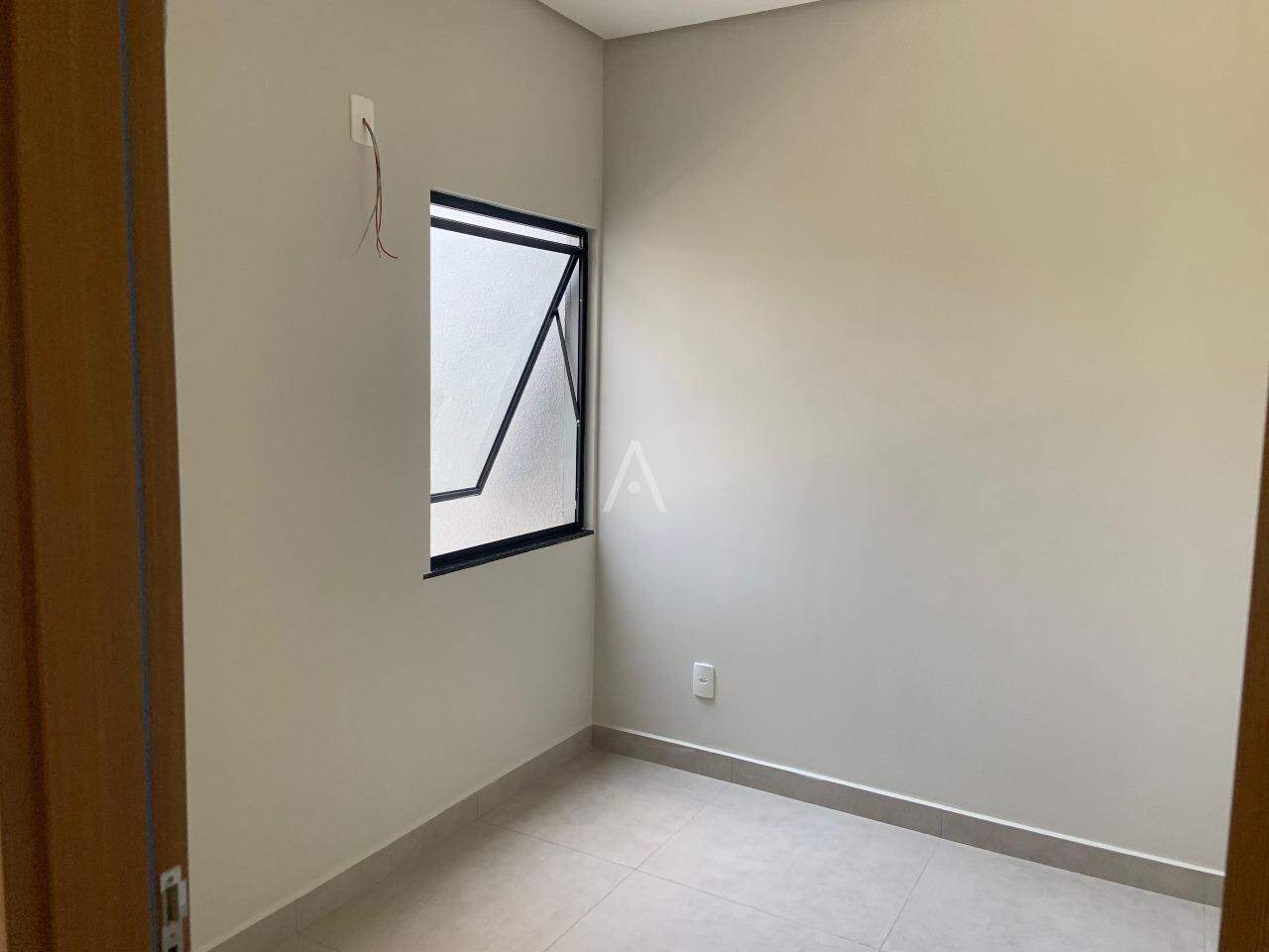 Casa Residencial para à venda no Bairro FLORESTA em CASCAVEL: 