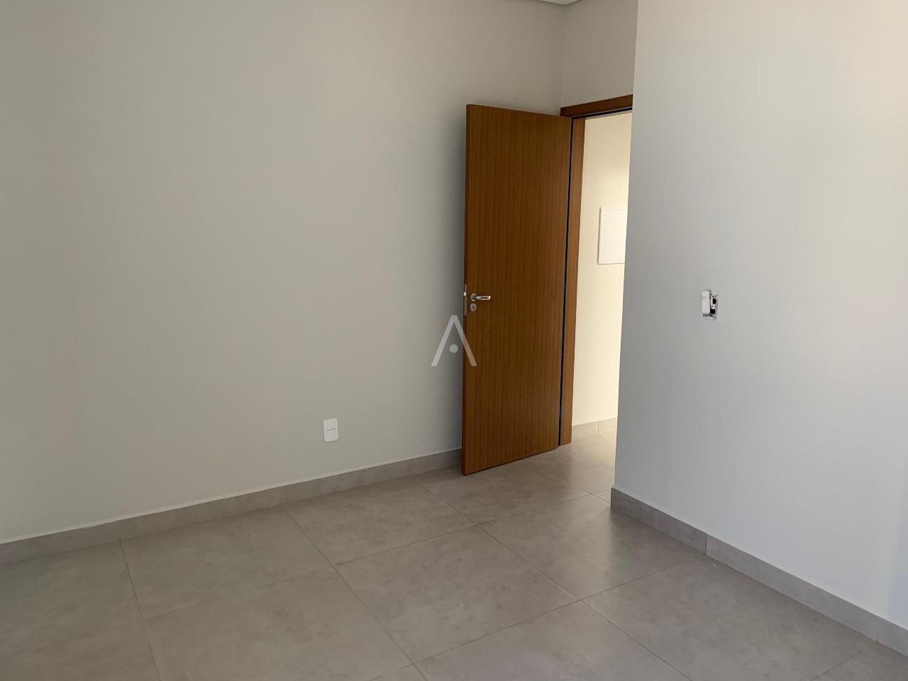 Casa Residencial para à venda no Bairro FLORESTA em CASCAVEL: 