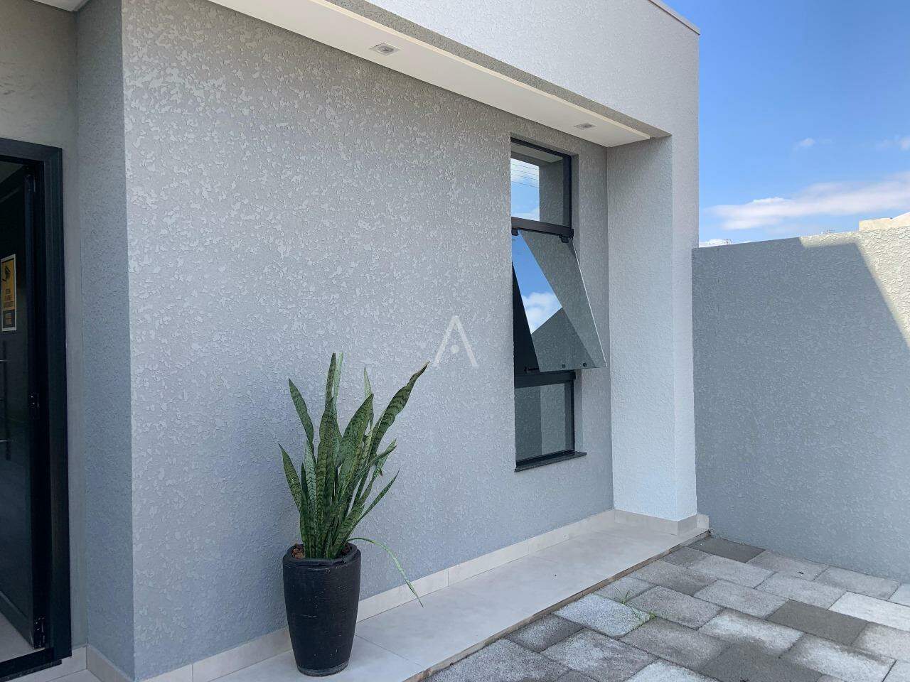 Casa Residencial para à venda no Bairro FLORESTA em CASCAVEL: 