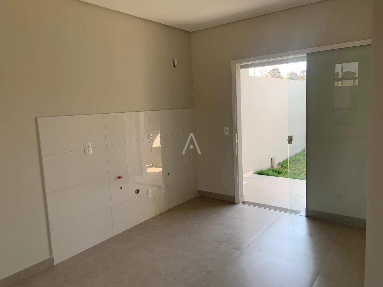 Casa Residencial para à venda no Bairro FLORESTA em CASCAVEL: 