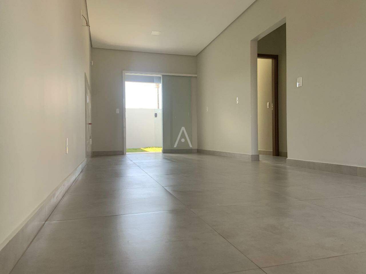 Casa Residencial para à venda no Bairro FLORESTA em CASCAVEL: 