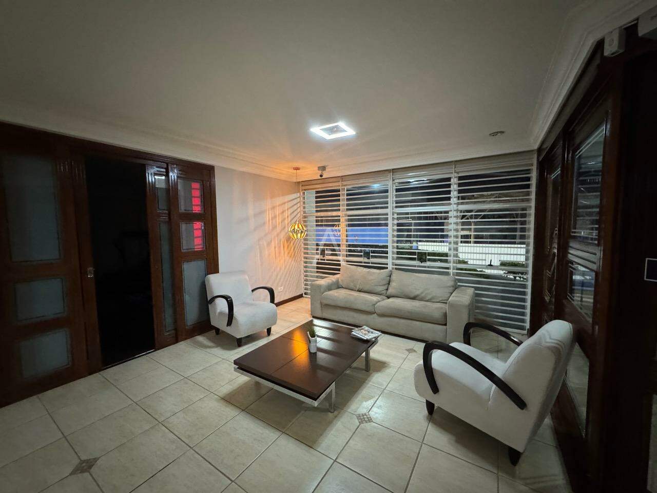 Apartamento para à venda no Bairro CENTRO em CASCAVEL:
