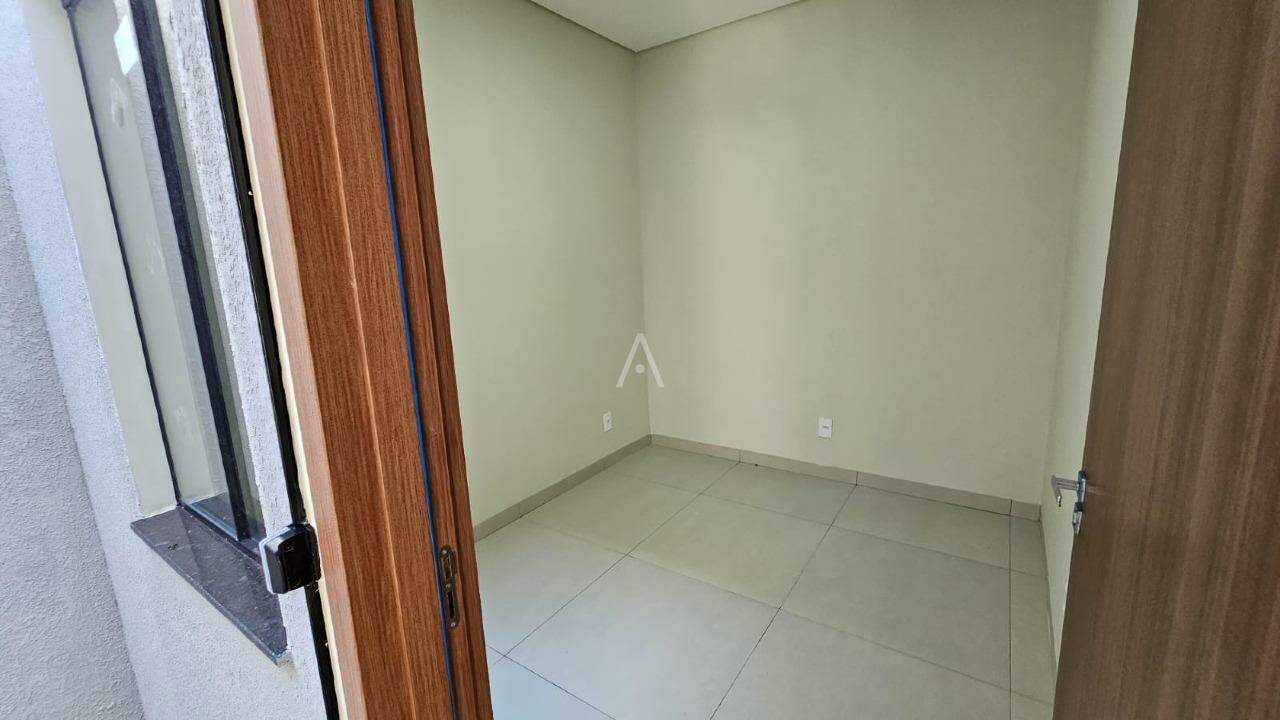 Casa Residencial para à venda no Bairro JARDIM COOPAGRO em TOLEDO: 