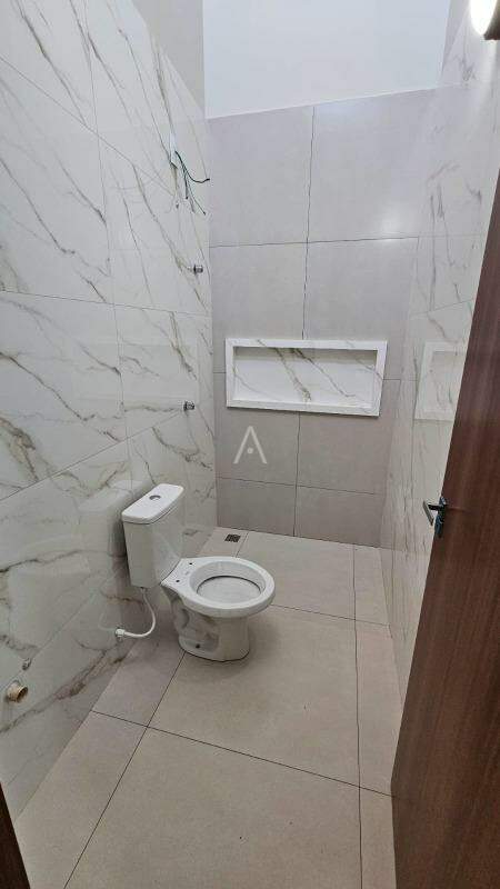 Casa Residencial para à venda no Bairro JARDIM COOPAGRO em TOLEDO: 