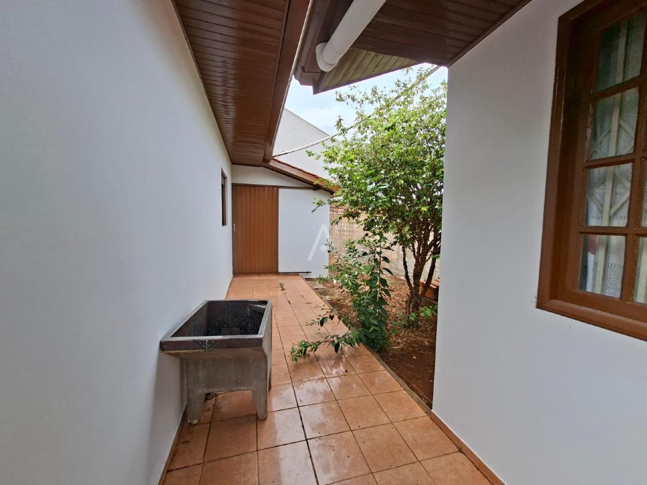 Casa Residencial para para aluguel no Bairro UNIVERSITARIO em CASCAVEL: 