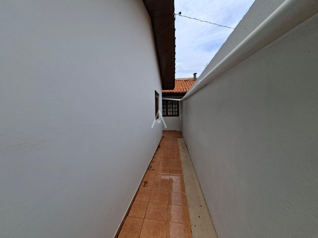 Casa Residencial para para aluguel no Bairro UNIVERSITARIO em CASCAVEL: 