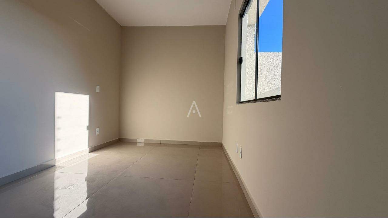 Casa Residencial para à venda no Bairro RECANTO TROPICAL em CASCAVEL: 