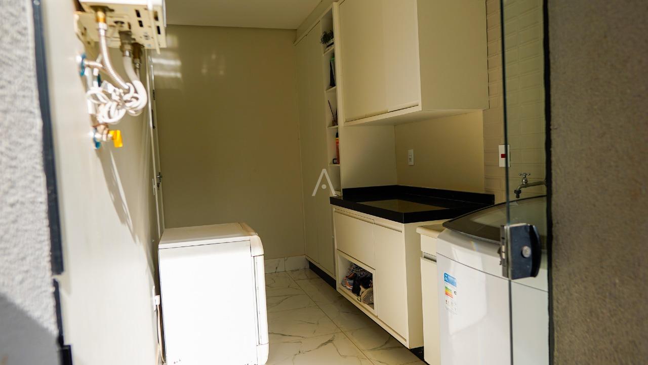 Casa Residencial para para aluguel no Bairro FAG em CASCAVEL: ÁREA DE SERVIÇO