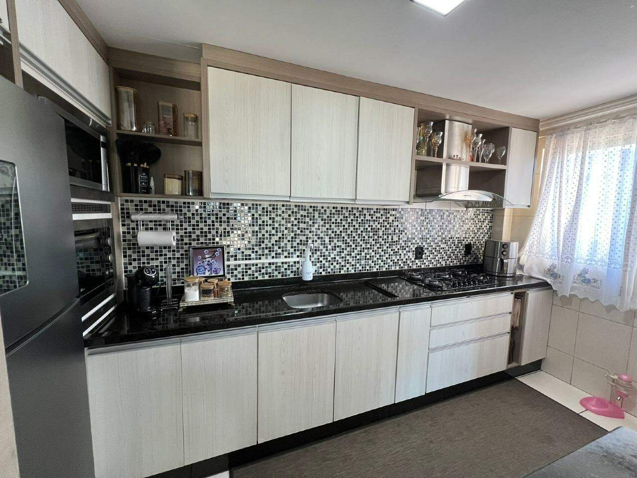 Apartamento para à venda no Bairro REGIAO DO LAGO em CASCAVEL: 
