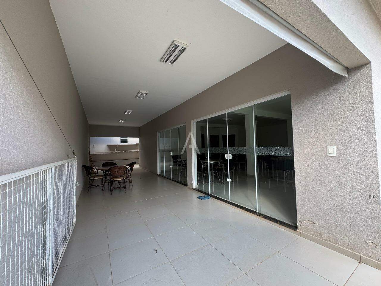 Sobrado para à venda no Bairro PARQUE SAO PAULO em CASCAVEL: 