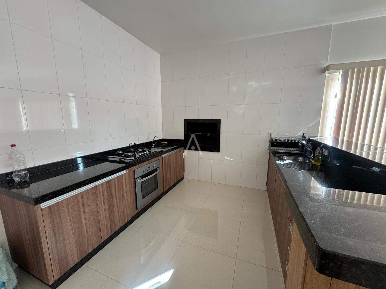 Sobrado para à venda no Bairro PARQUE SAO PAULO em CASCAVEL: 