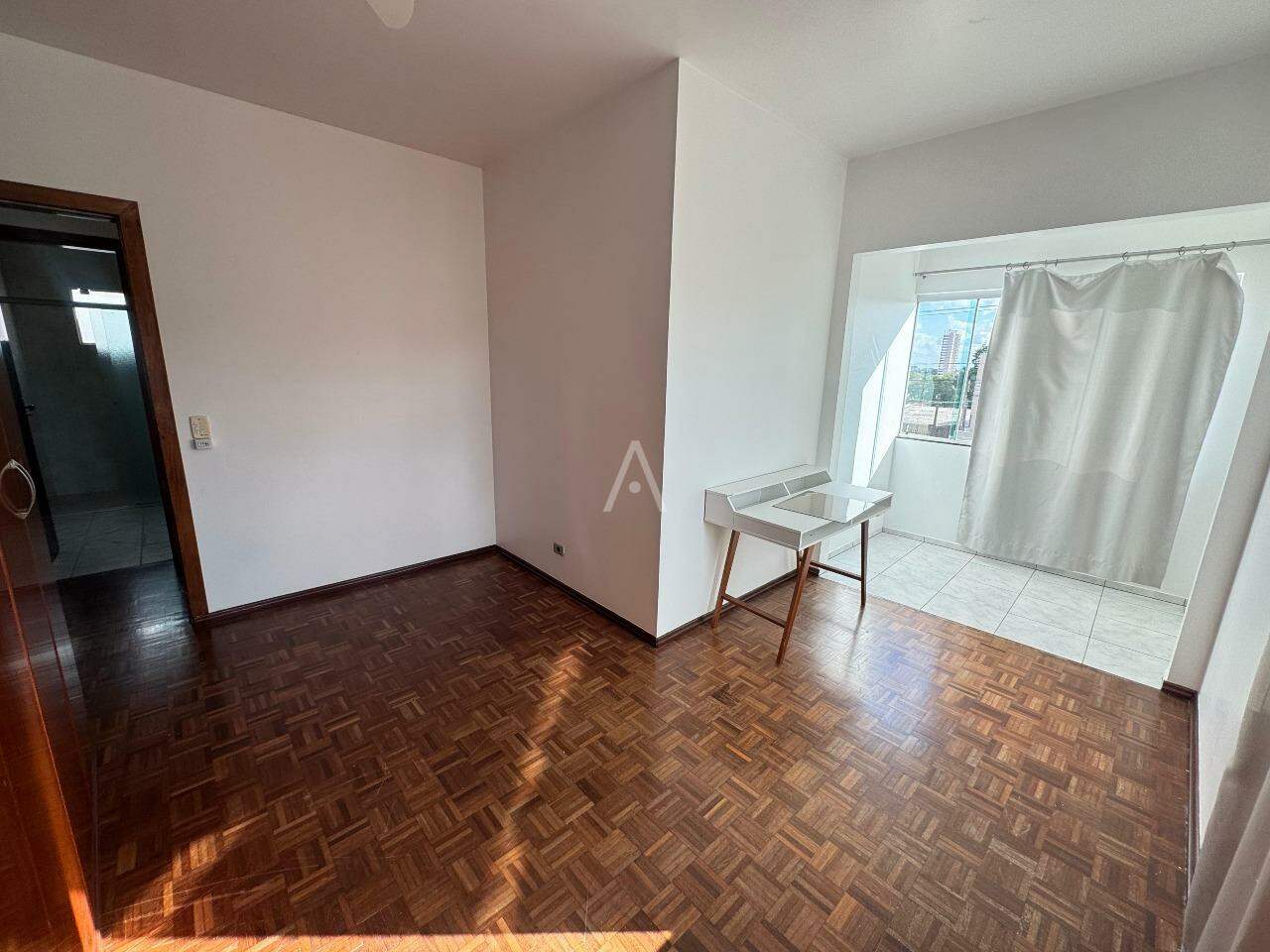 Sobrado para à venda no Bairro PARQUE SAO PAULO em CASCAVEL: 