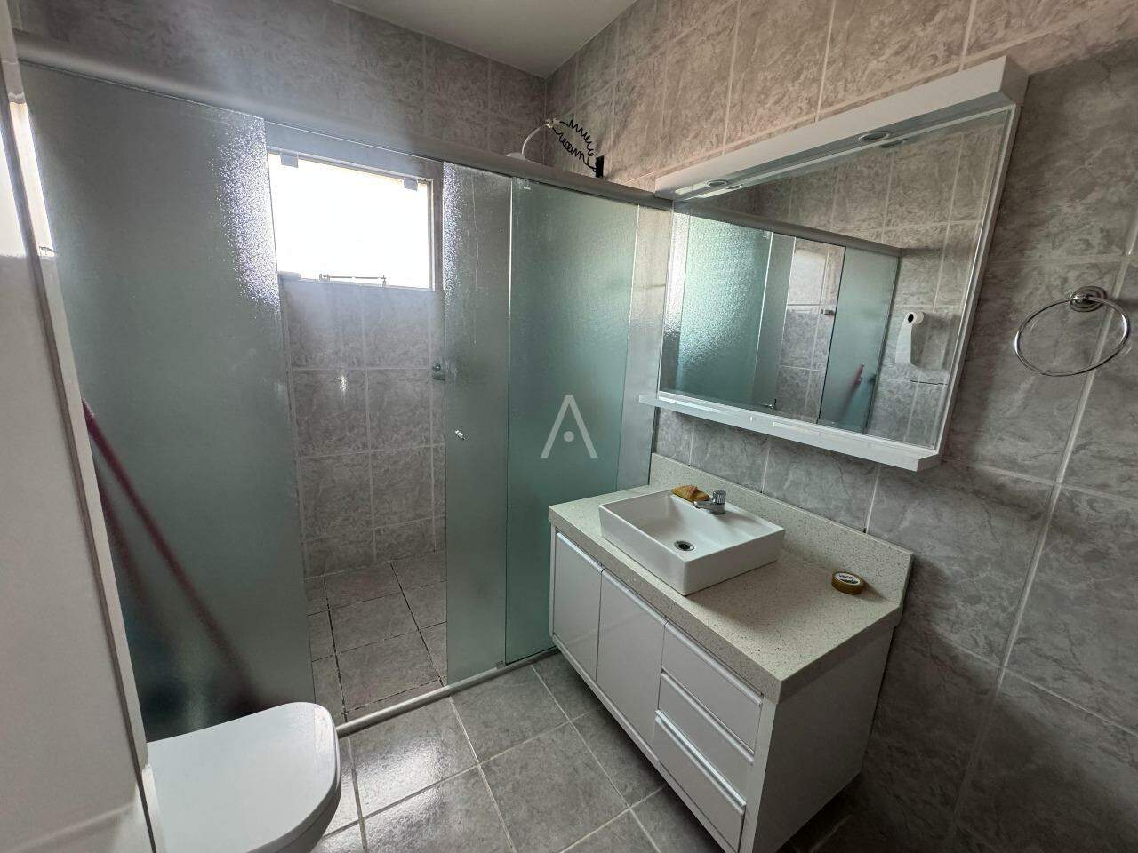 Sobrado para à venda no Bairro PARQUE SAO PAULO em CASCAVEL: 