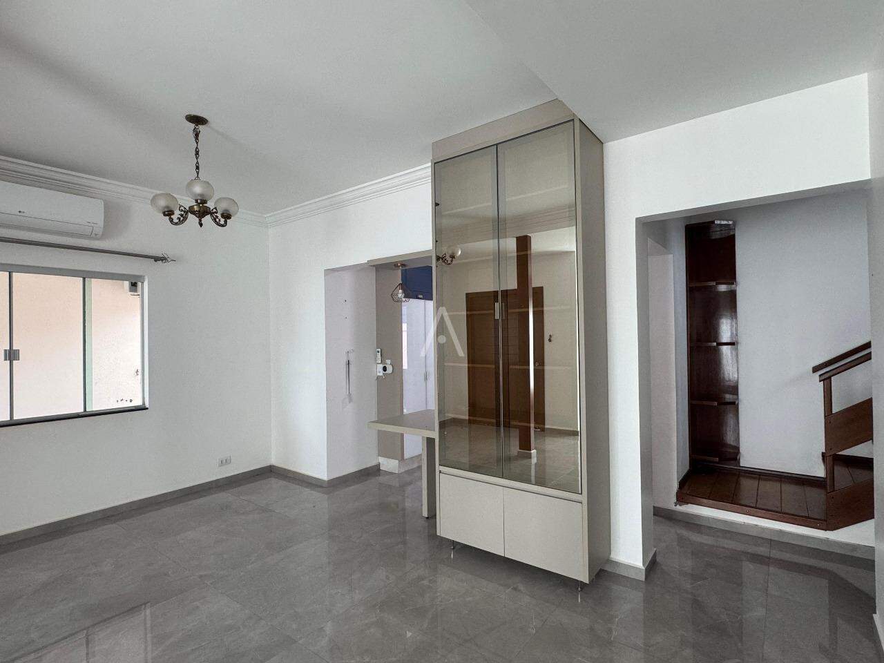 Sobrado para à venda no Bairro PARQUE SAO PAULO em CASCAVEL: 