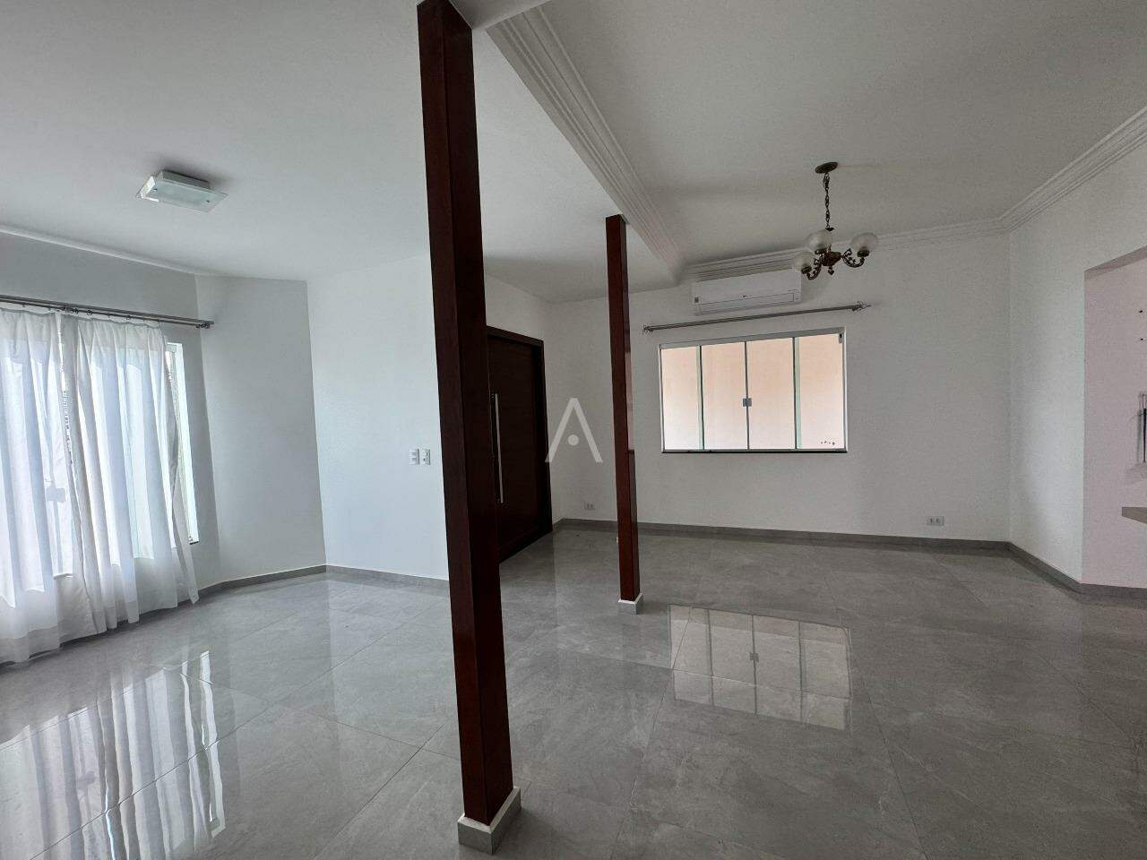 Sobrado para à venda no Bairro PARQUE SAO PAULO em CASCAVEL: 