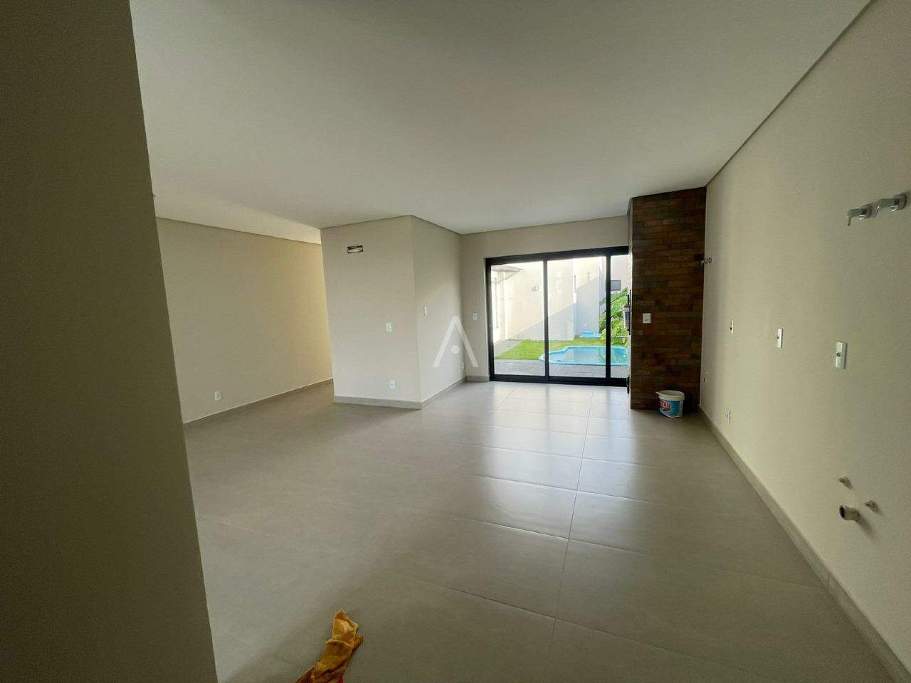 Casa Residencial para à venda no Bairro TROPICAL II em CASCAVEL: 
