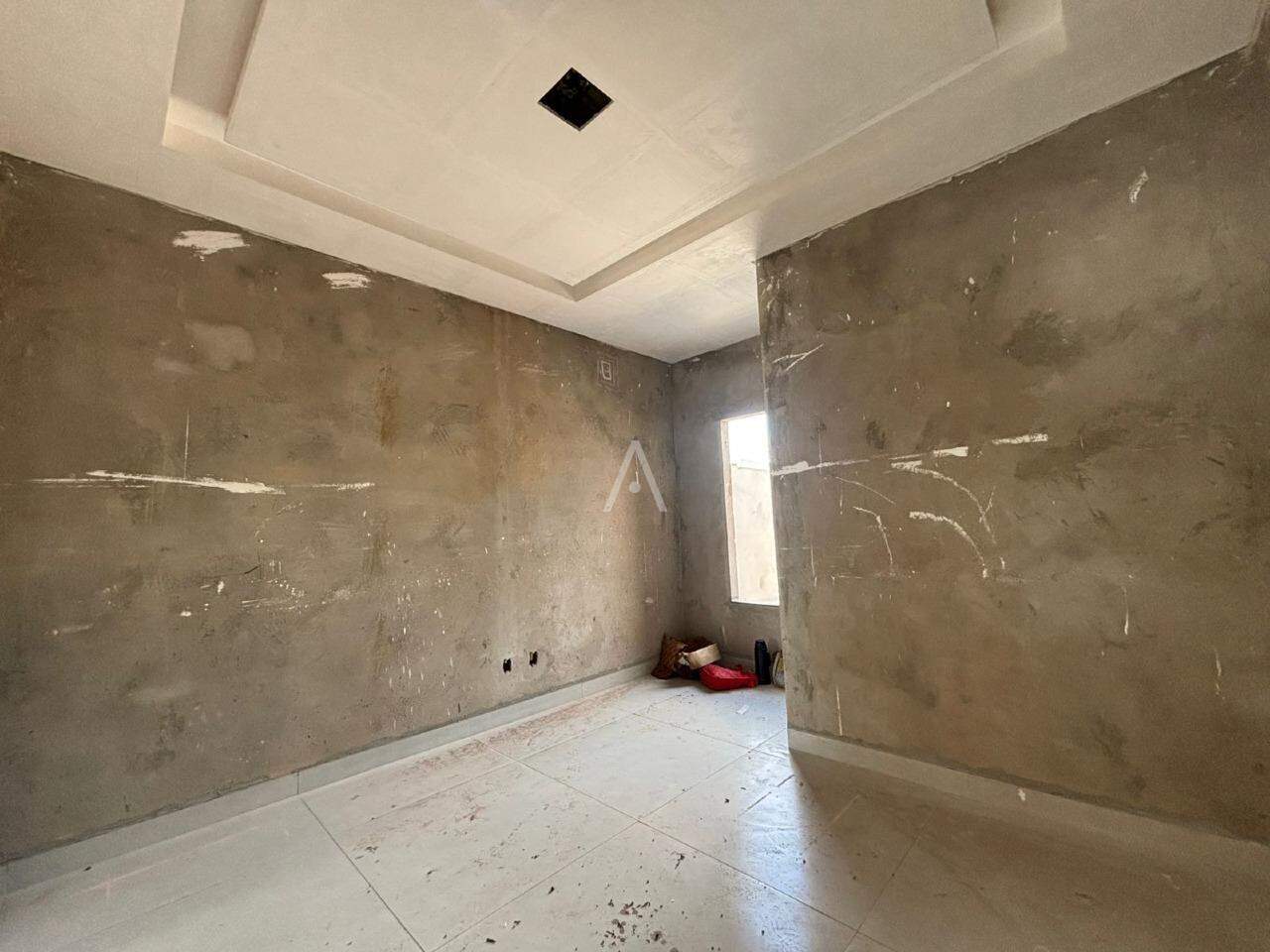 Casa Residencial para à venda no Bairro JARDIM COOPAGRO em TOLEDO: 