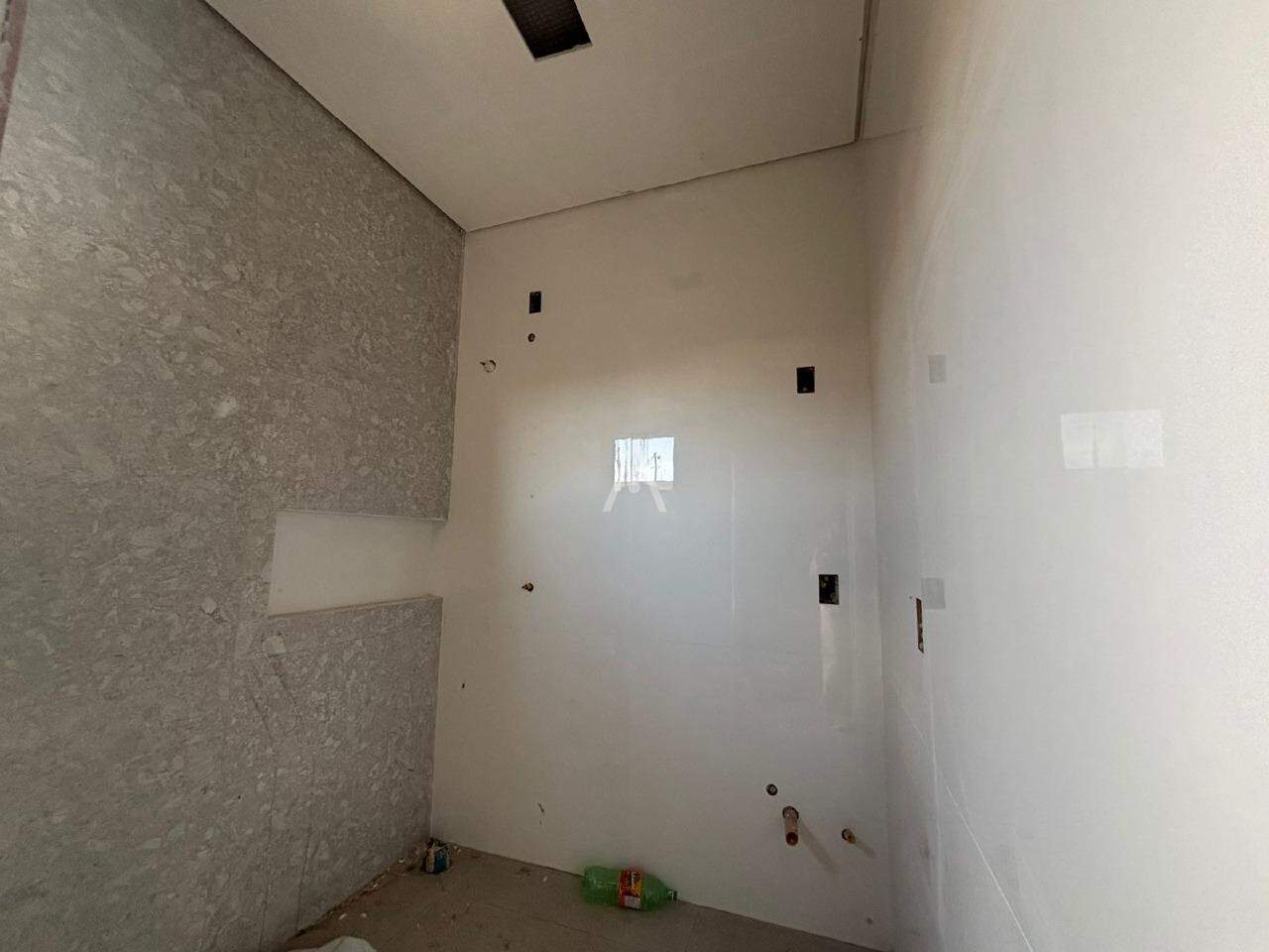 Casa Residencial para à venda no Bairro JARDIM COOPAGRO em TOLEDO: 