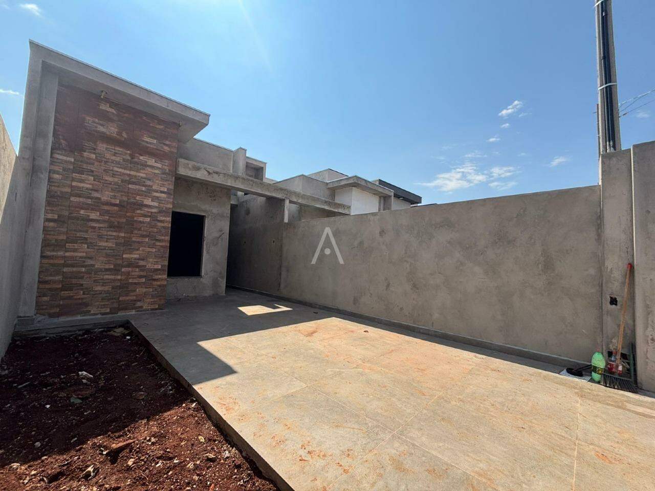 Casa Residencial para à venda no Bairro JARDIM COOPAGRO em TOLEDO: 