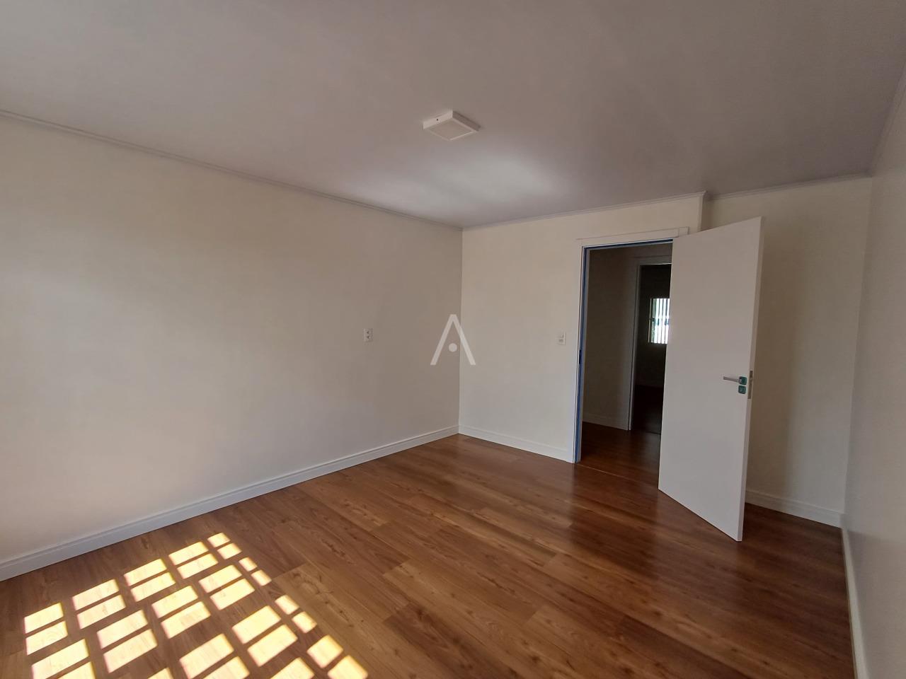 Casa Residencial para à venda no Bairro PADOVANI em CASCAVEL: 