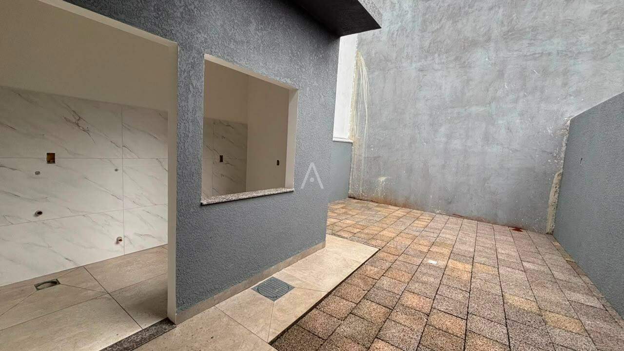 Casa Residencial para à venda no Bairro JARDIM COOPAGRO em TOLEDO: 