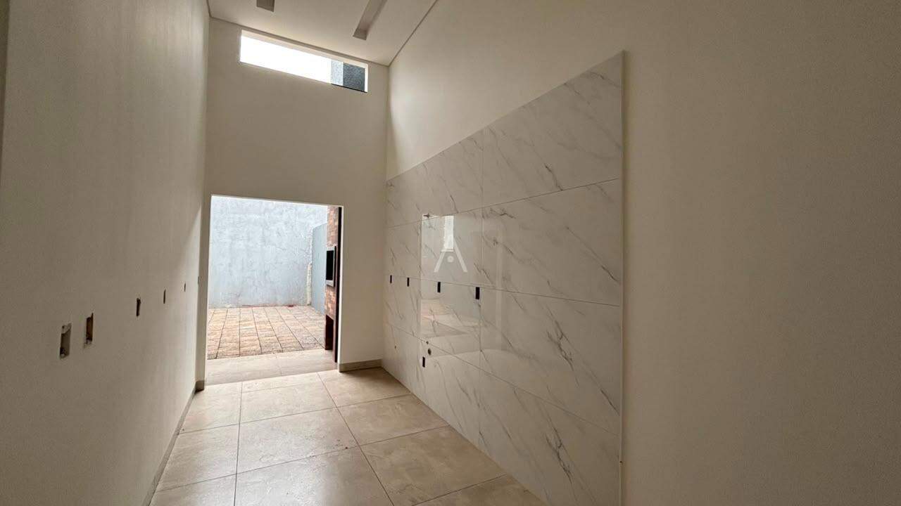 Casa Residencial para à venda no Bairro JARDIM COOPAGRO em TOLEDO: 