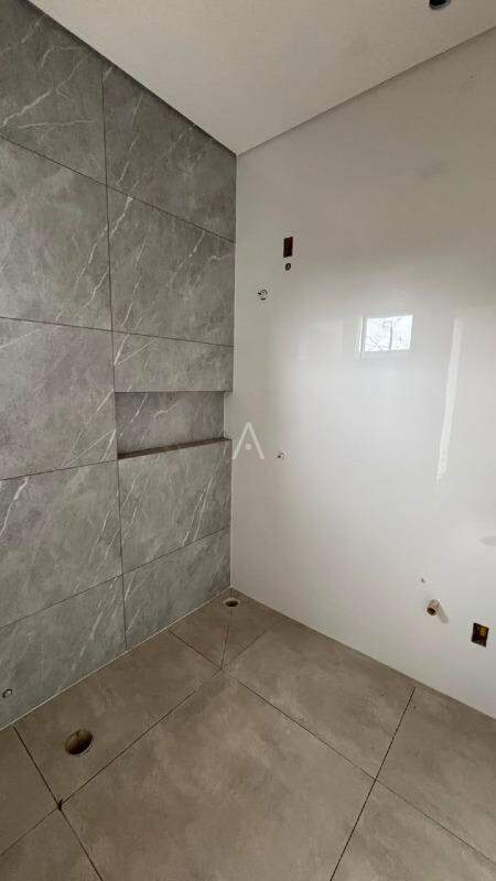 Casa Residencial para à venda no Bairro JARDIM COOPAGRO em TOLEDO: 