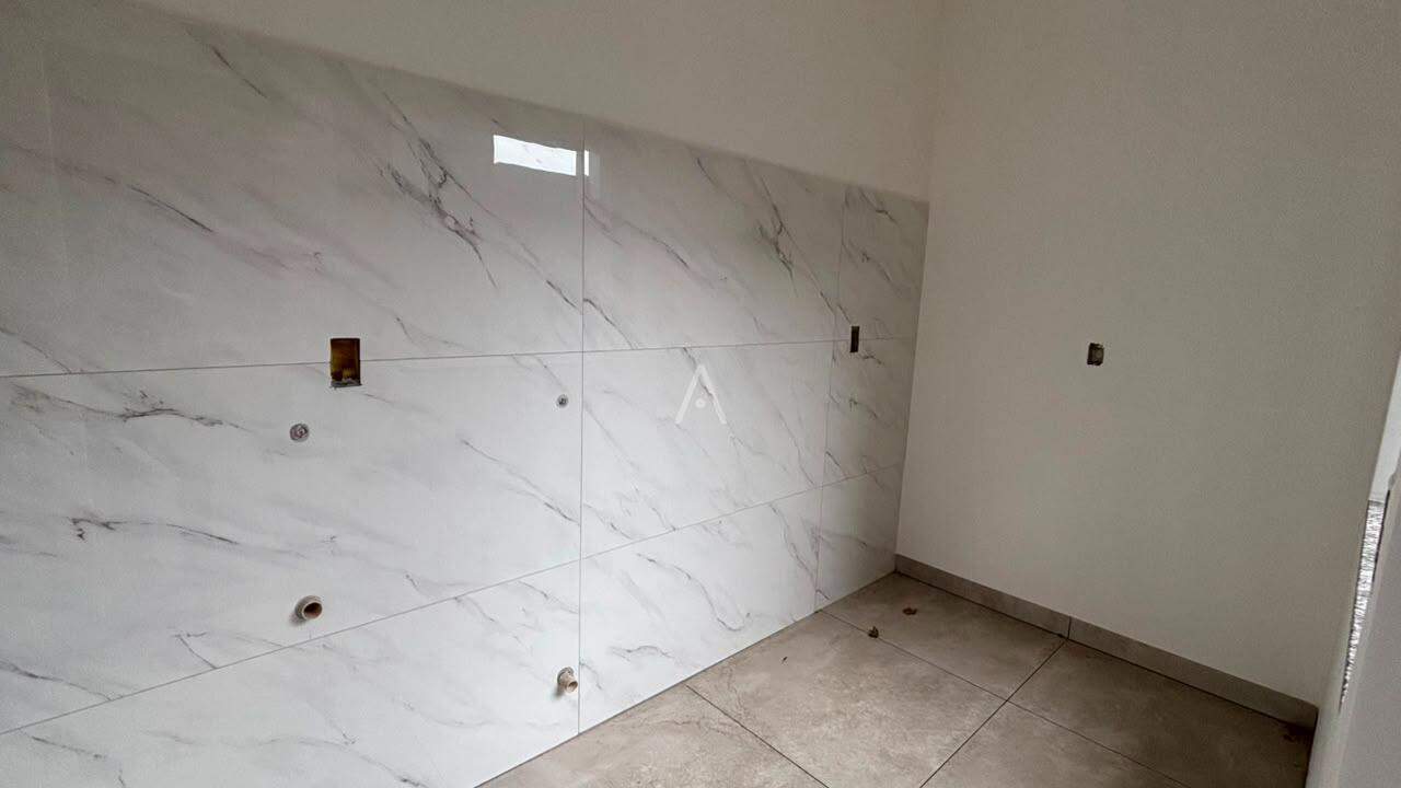 Casa Residencial para à venda no Bairro JARDIM COOPAGRO em TOLEDO: 