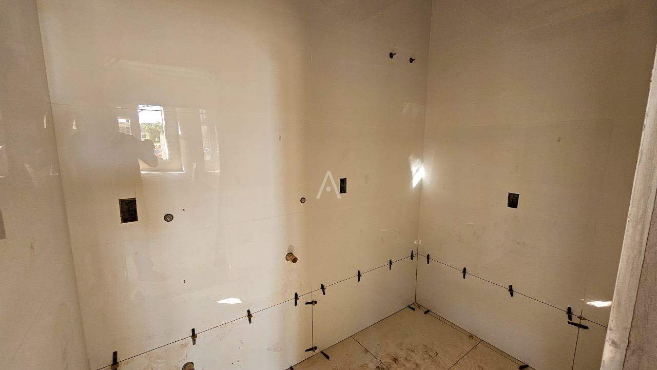 Casa Residencial para à venda no Bairro VILA BECKER em TOLEDO: 