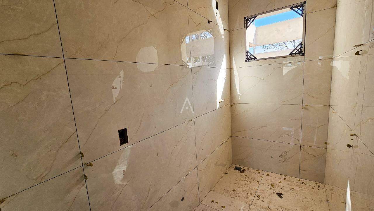 Casa Residencial para à venda no Bairro VILA BECKER em TOLEDO: 