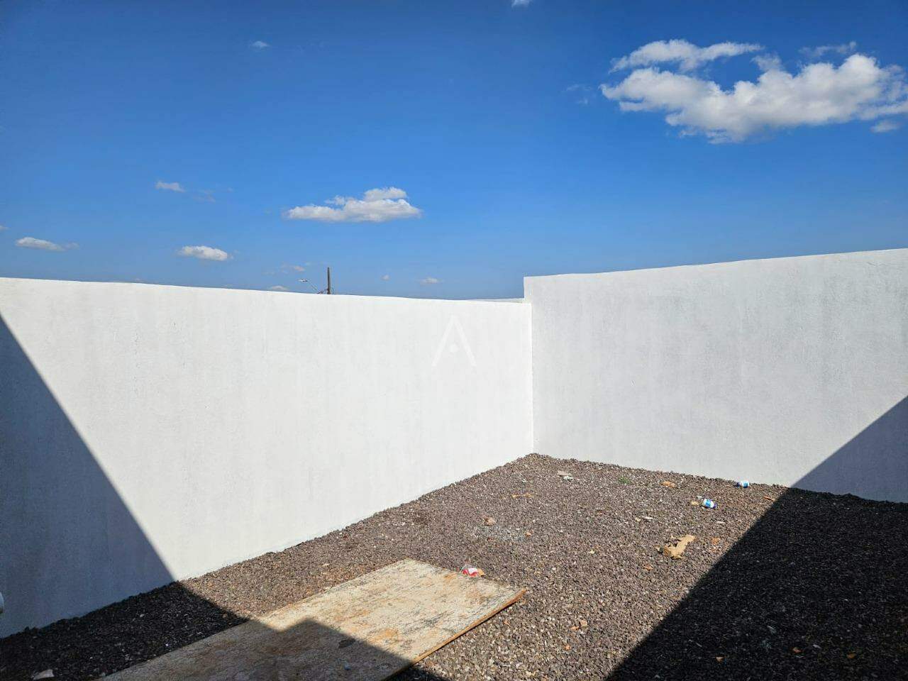 Casa Residencial para à venda no Bairro FLORESTA em CASCAVEL: 