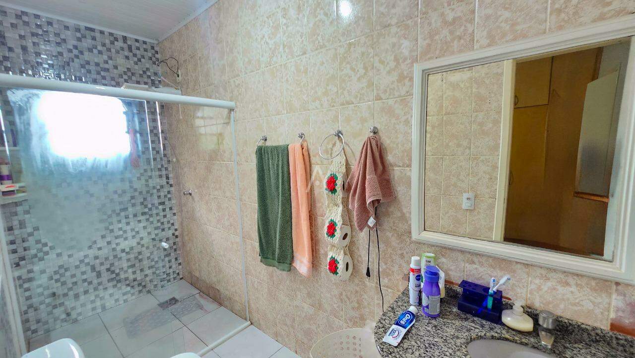 Casa Residencial para à venda no Bairro ALTO ALEGRE em CASCAVEL: 