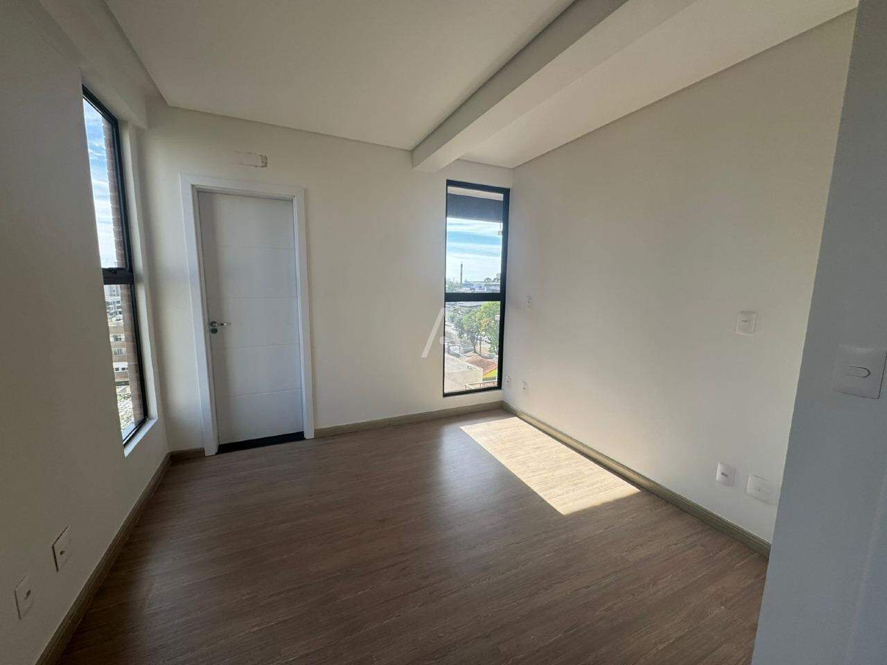 Apartamento para para aluguel no Bairro CENTRO em CASCAVEL: 
