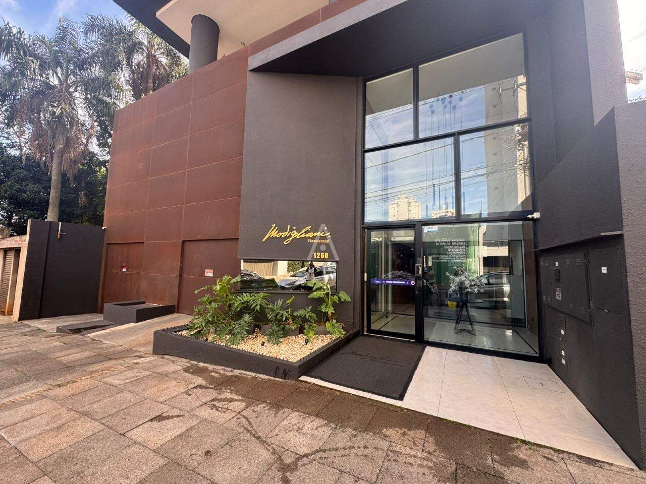 Apartamento para para aluguel no Bairro CENTRO em CASCAVEL: 